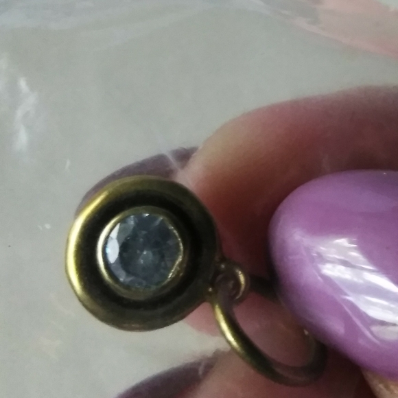 Jewelry - Clear stone charm